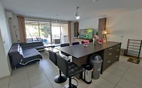 Elegant F3 A La Villa Stencer, Papeete, Calme Climatise Et Spacieux